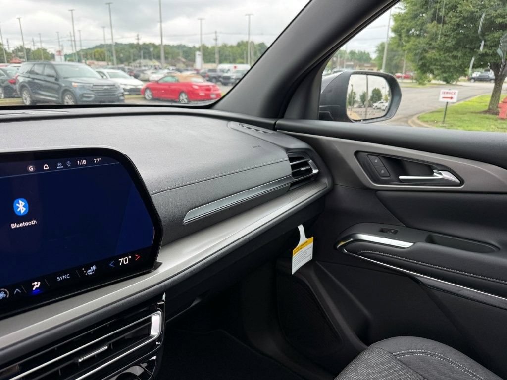 New 2026 Mosaic Black Metallic Chevrolet LT image 19