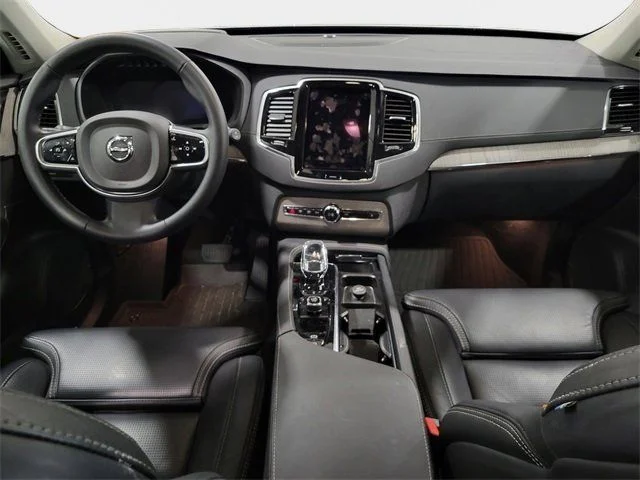2025 Volvo XC90 Ultra - Photo 24