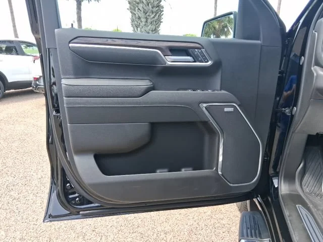2026 GMC Sierra 1500 SLT - Photo 13