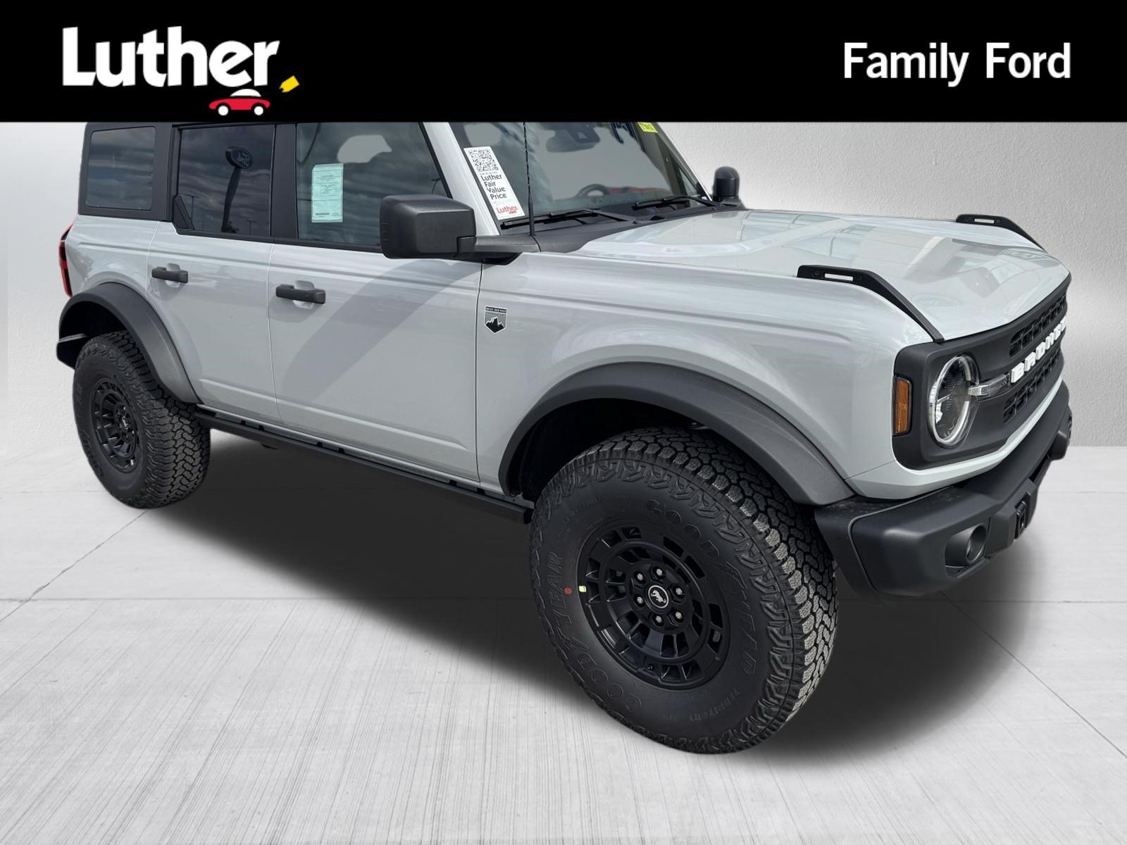 New 2026 Avalanche Gray Ford Badlands image 1