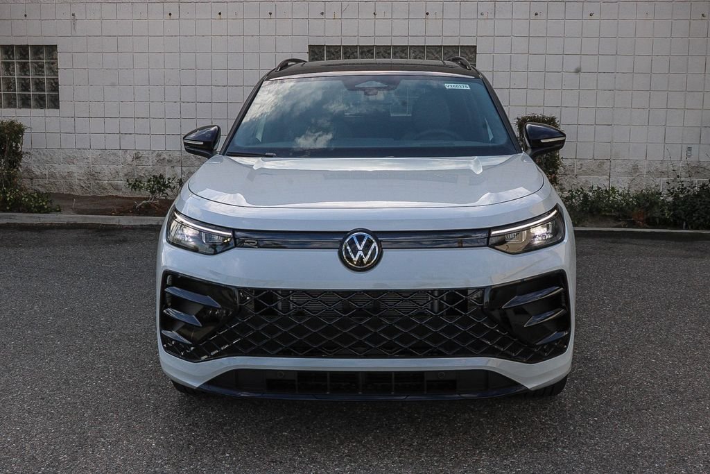 New 2026 White Volkswagen SE R-Line Black image 2