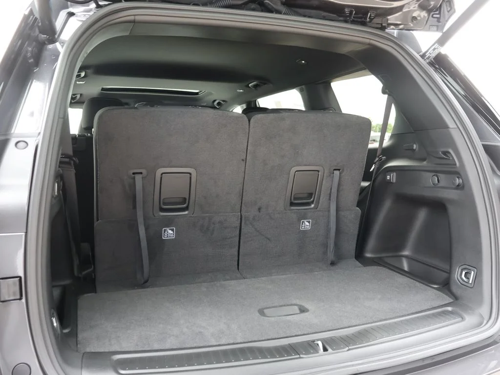 New 2026 Baltic Gray Metallic Clear-Coat Exterior Paint Jeep Laredo image 16