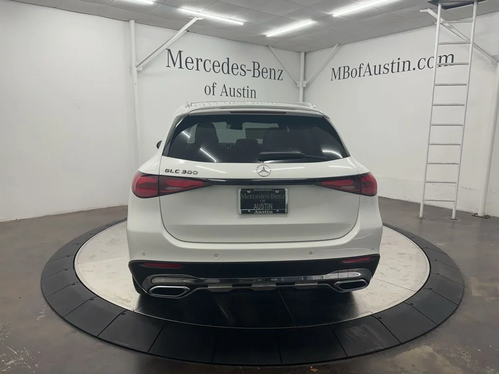 Used 2026 White Mercedes-Benz GLC 300 image 6