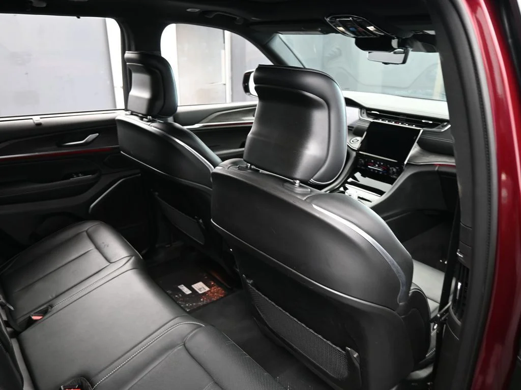 2023 Jeep Grand Cherokee Overland - Photo 47
