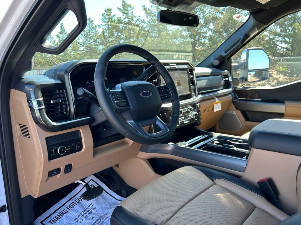 New 2026 Oxford White Ford Lariat image 16