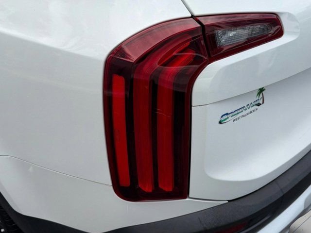 Used 2020 White Kia SX image 33
