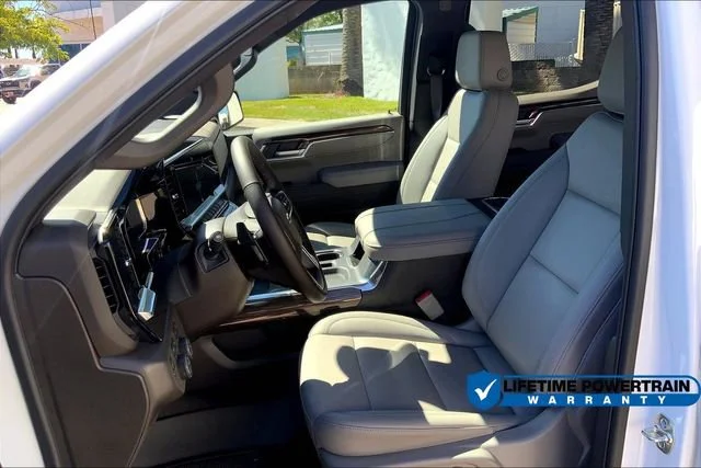 2025 Chevrolet Silverado 1500 LT Trail Boss - Photo 10