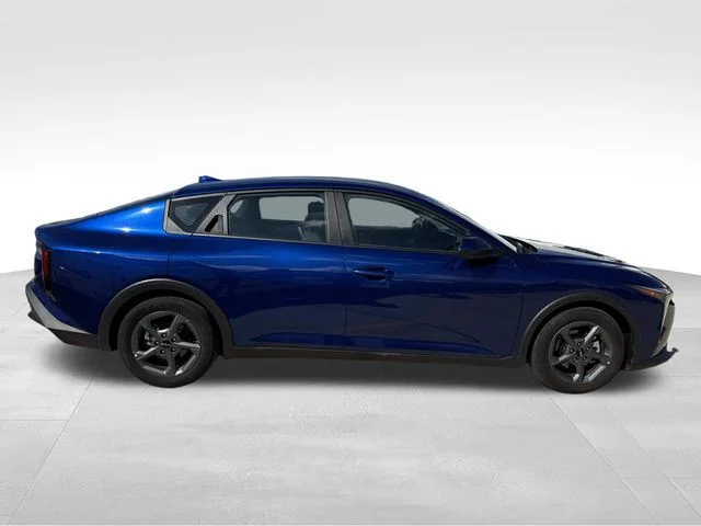 Used 2025 Blue Kia LXS image 7