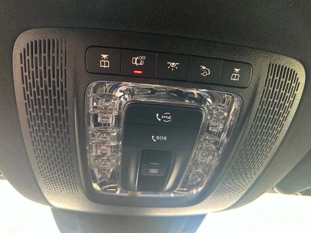 Used 2025 White Mercedes-Benz GLE 450 image 53