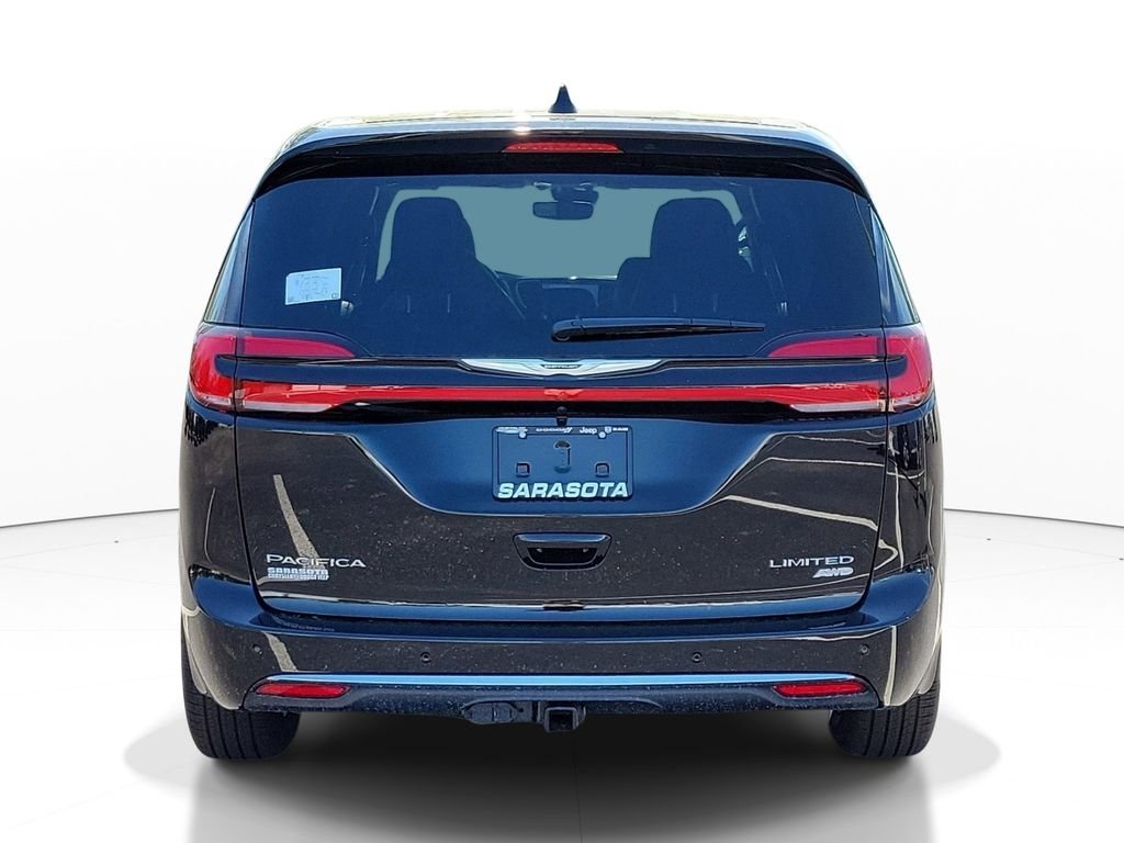 New 2026 Diamond Black Crystal Pearl-Coat Exterior Paint Chrysler Limited image 4
