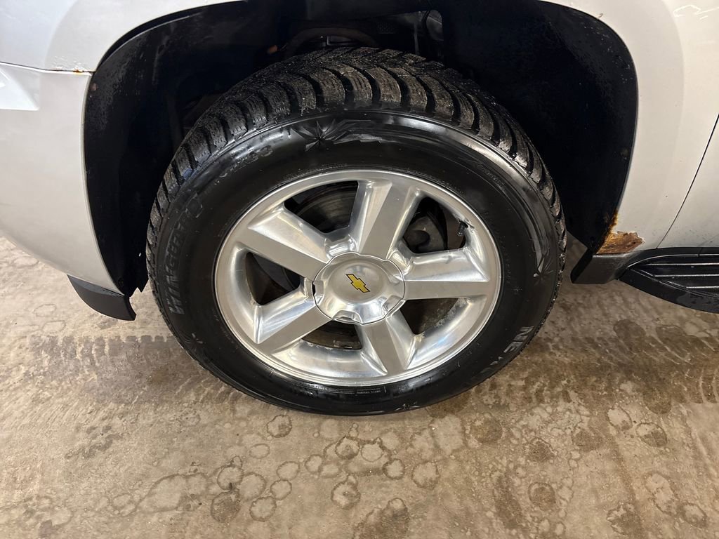 Used 2013 SILVER ICE METALLIC Chevrolet LT image 11