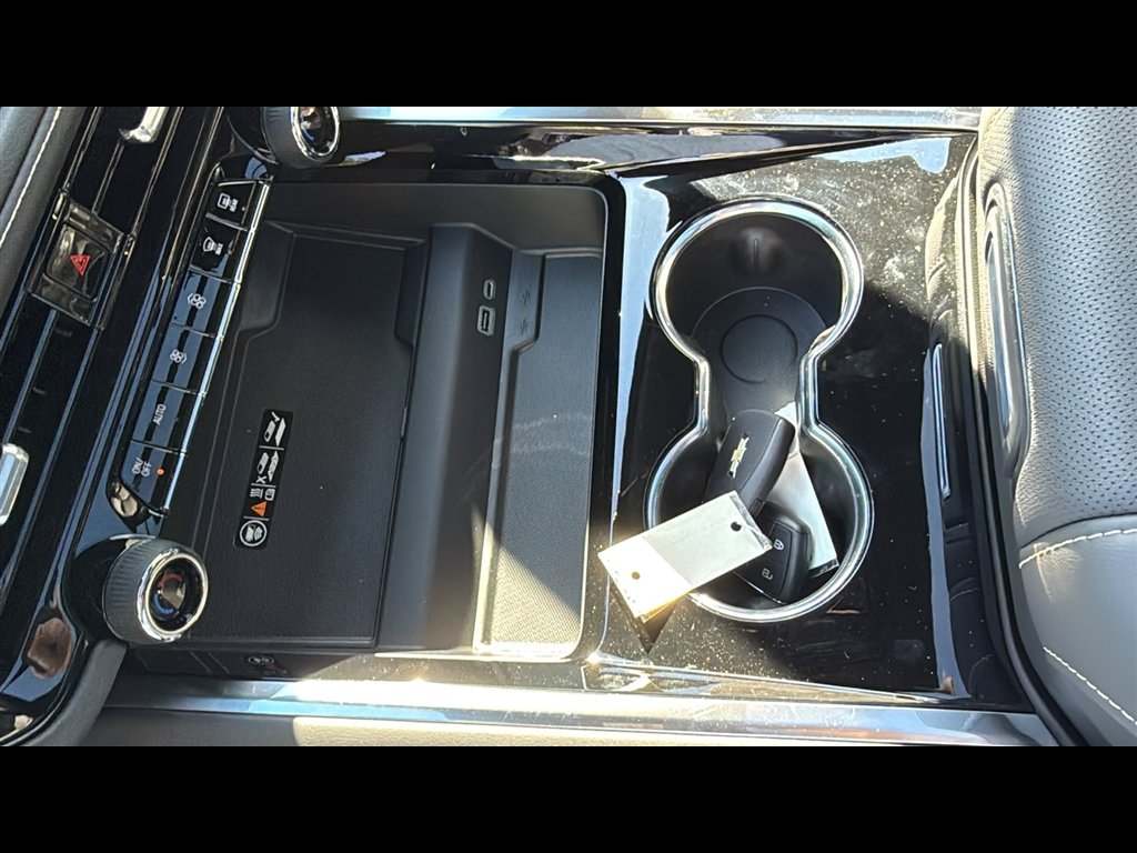 2026 Chevrolet Suburban Premier - Photo 20