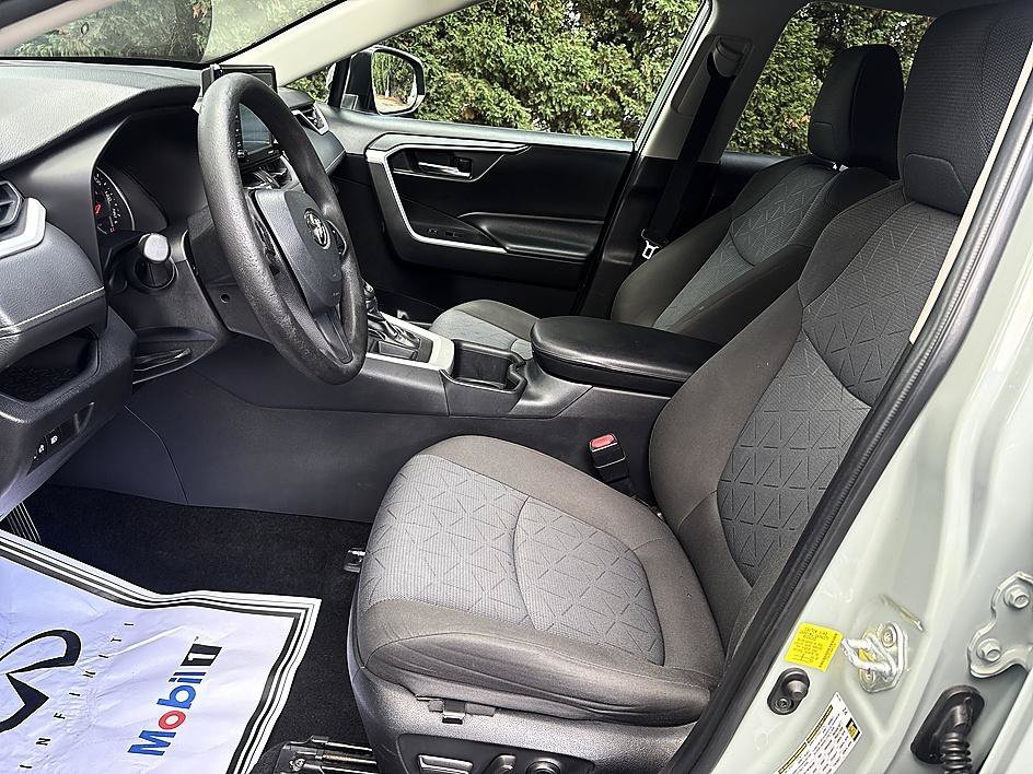 Used 2022 Lunar Rock Toyota XLE image 11