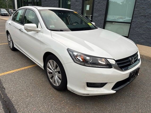Used 2014 White Honda EX-L image 1