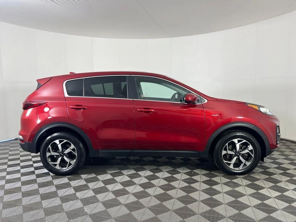 Used 2020 Red Kia LX image 21