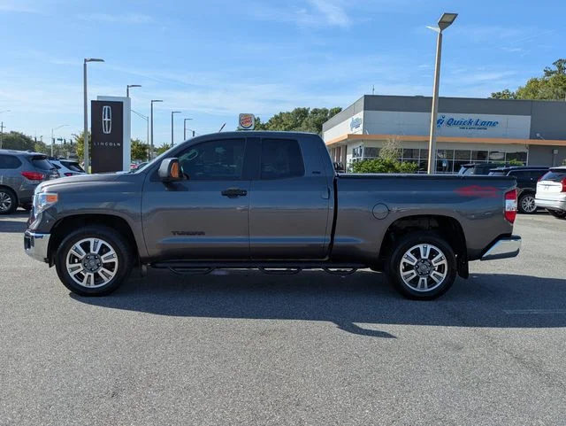 Used 2016 Magnetic Gray Metallic Toyota SR5 image 7