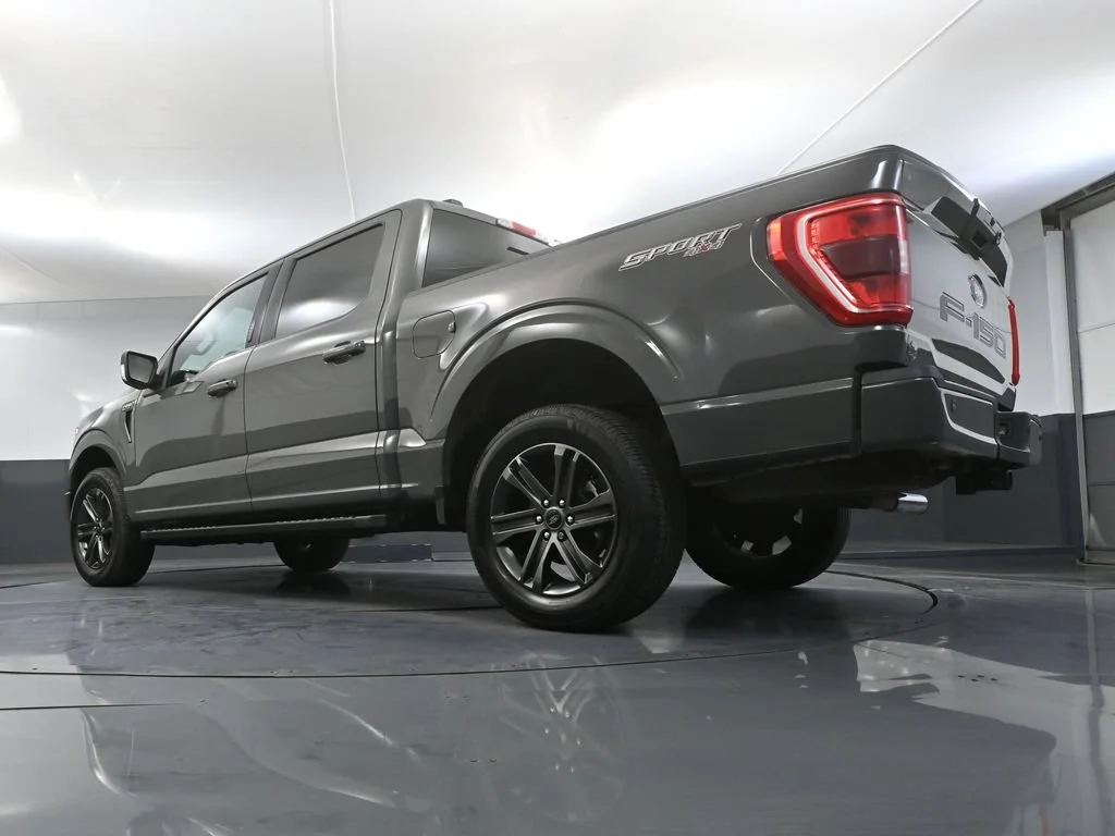 Used 2021 Gray Ford XLT image 44