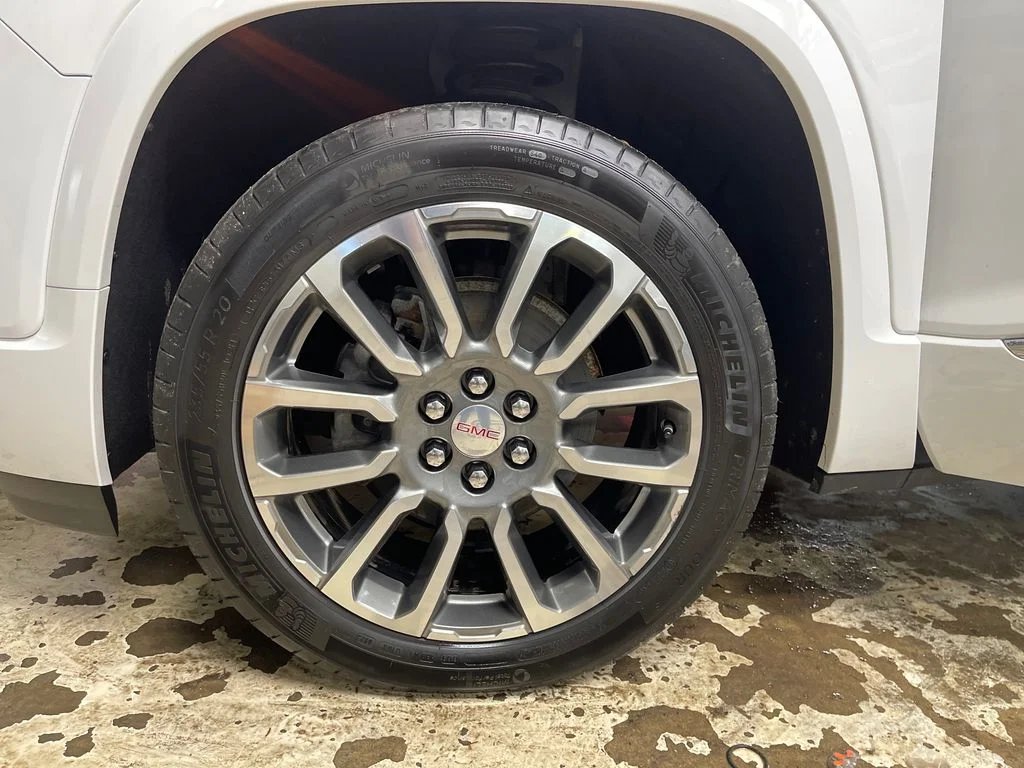 Used 2023 White GMC Denali image 11