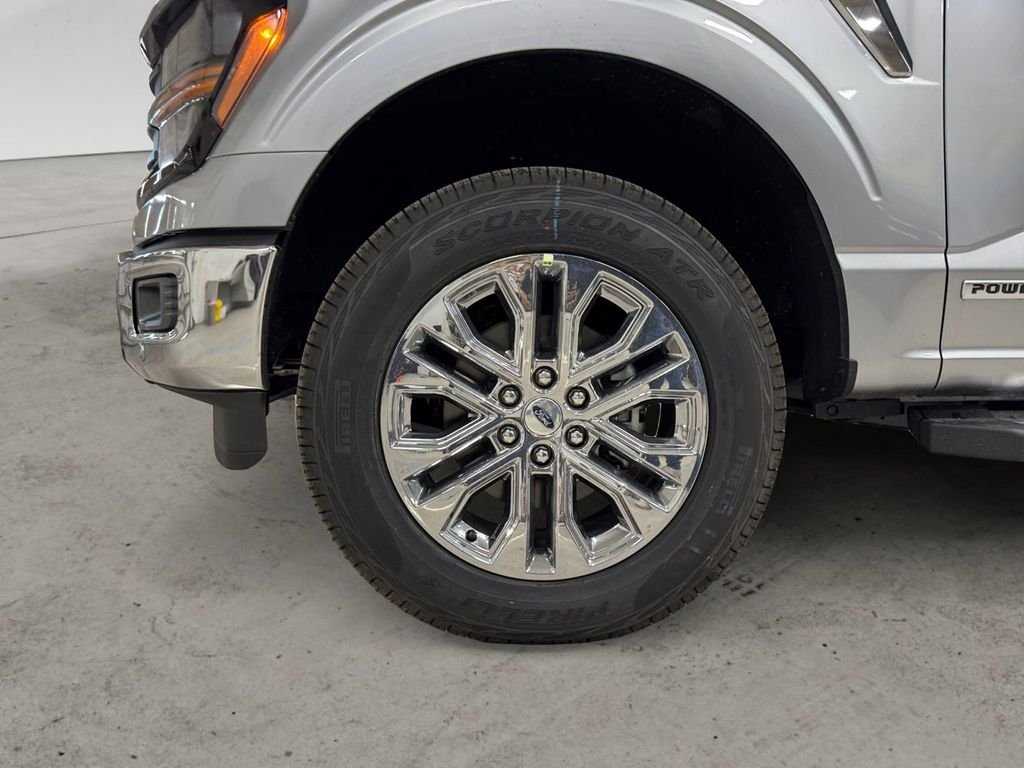 Used 2025 Silver Ford XLT image 14