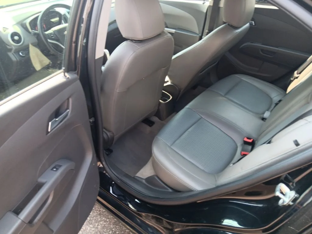 Used 2017 Mosaic Black Metallic Chevrolet Premier image 29