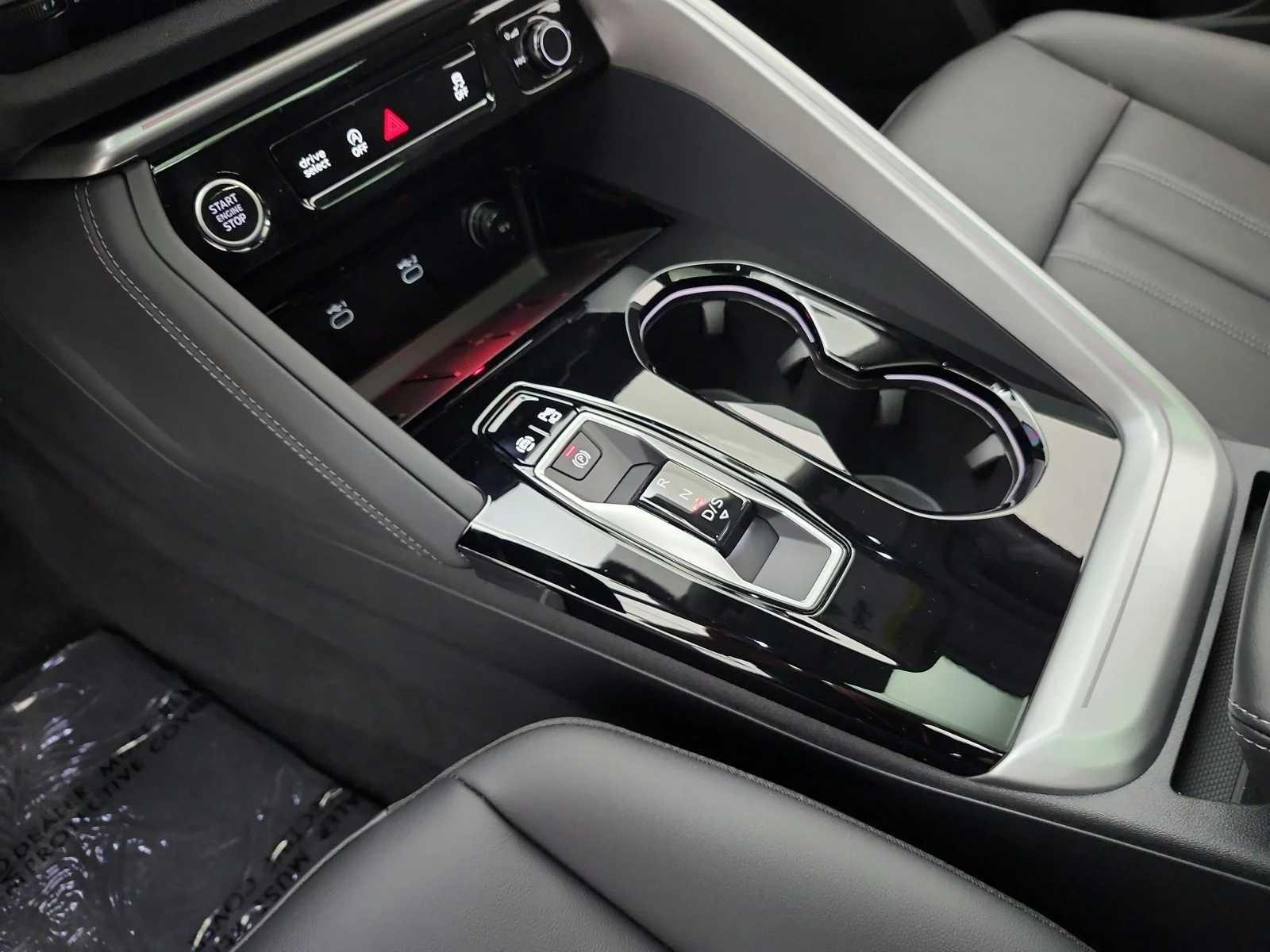 New 2026 Arkona White Audi Premium Plus 2.0 TFSI quattro image 9