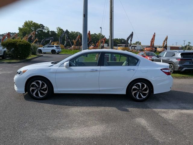 Used 2017 White Honda EX-L image 7