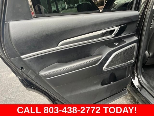 Used 2022 Black Kia S image 11