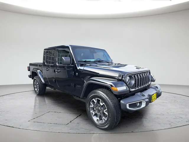 2026 Jeep Gladiator Sahara