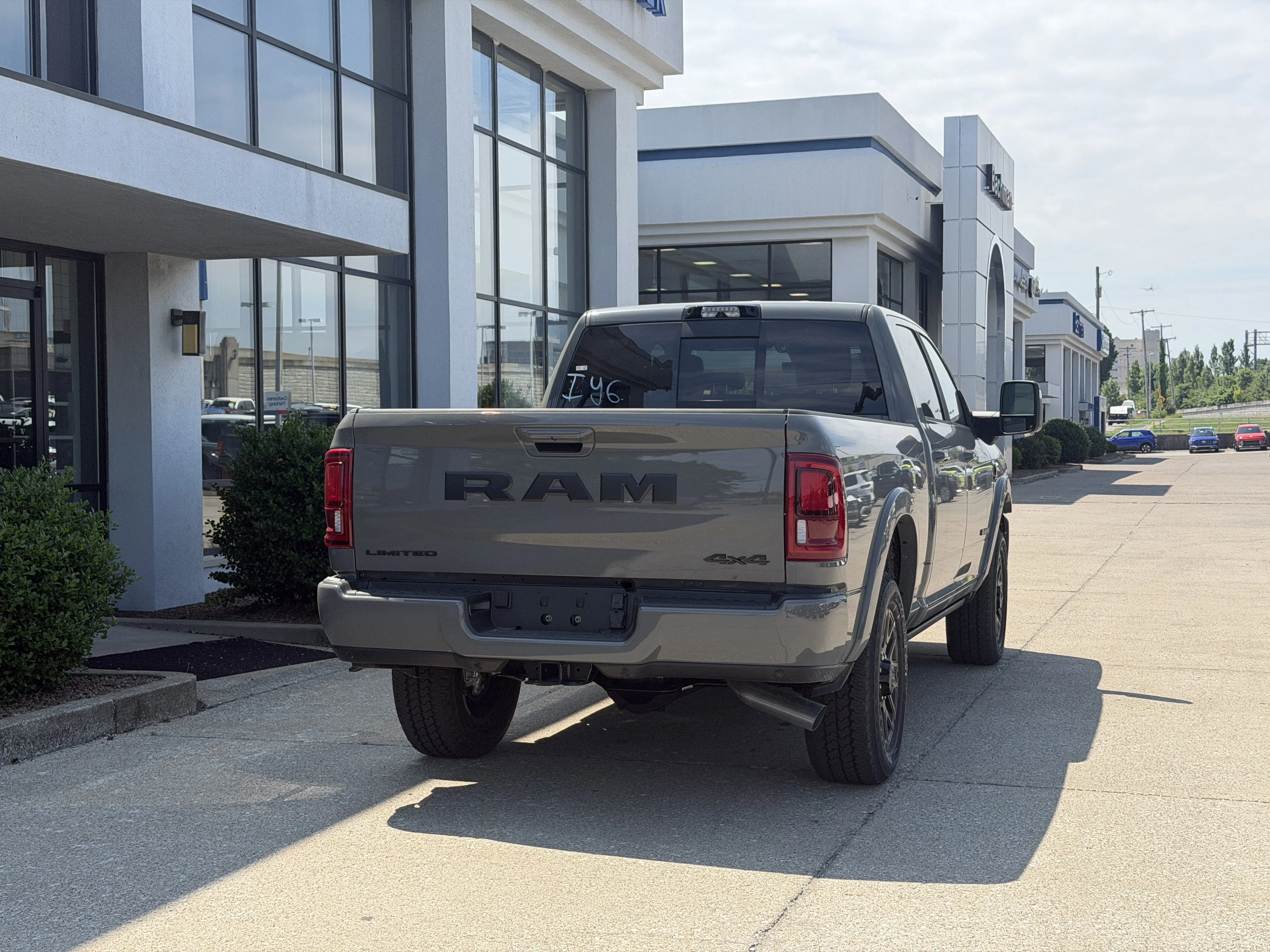 New 2026 Ceramic Gray Clear-Coat Exterior Paint RAM Limited image 5