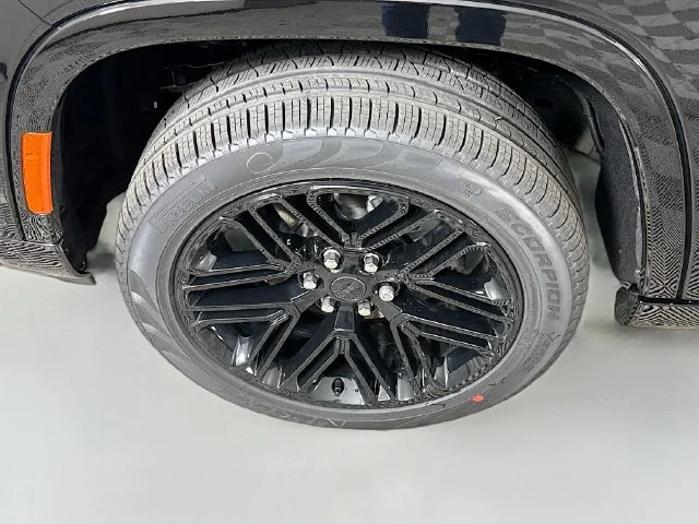 New 2026 Black Jeep Limited Reserve image 31