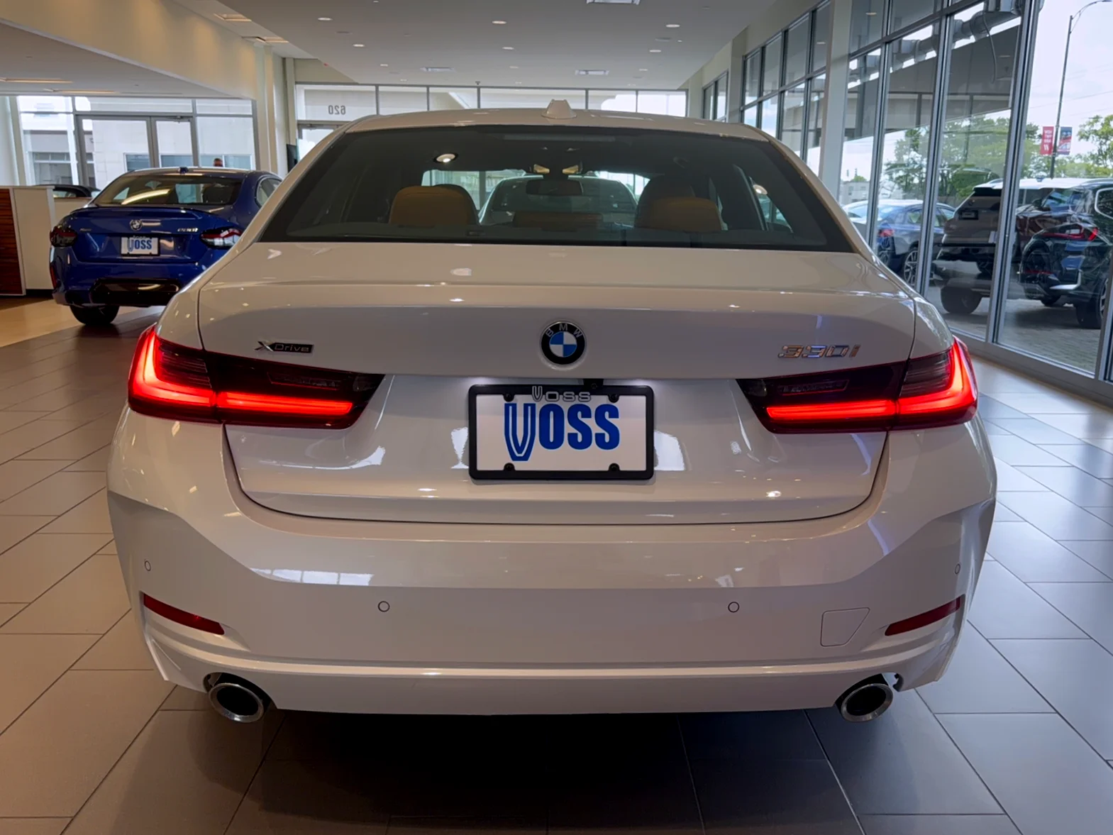 New 2025 Mineral White Metallic BMW 330i xDrive Sedan image 26