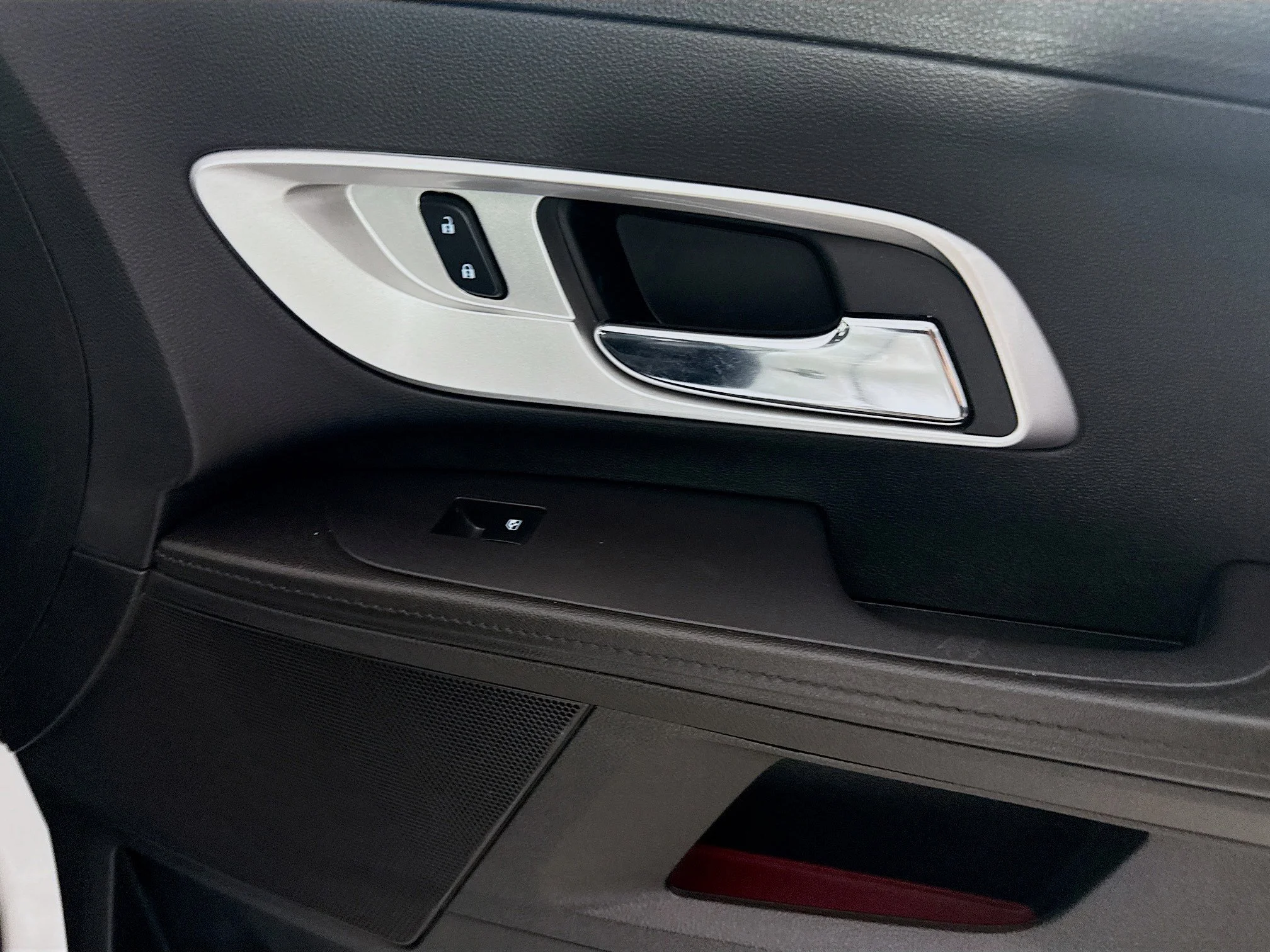 Used 2017 Summit White Chevrolet LS image 26