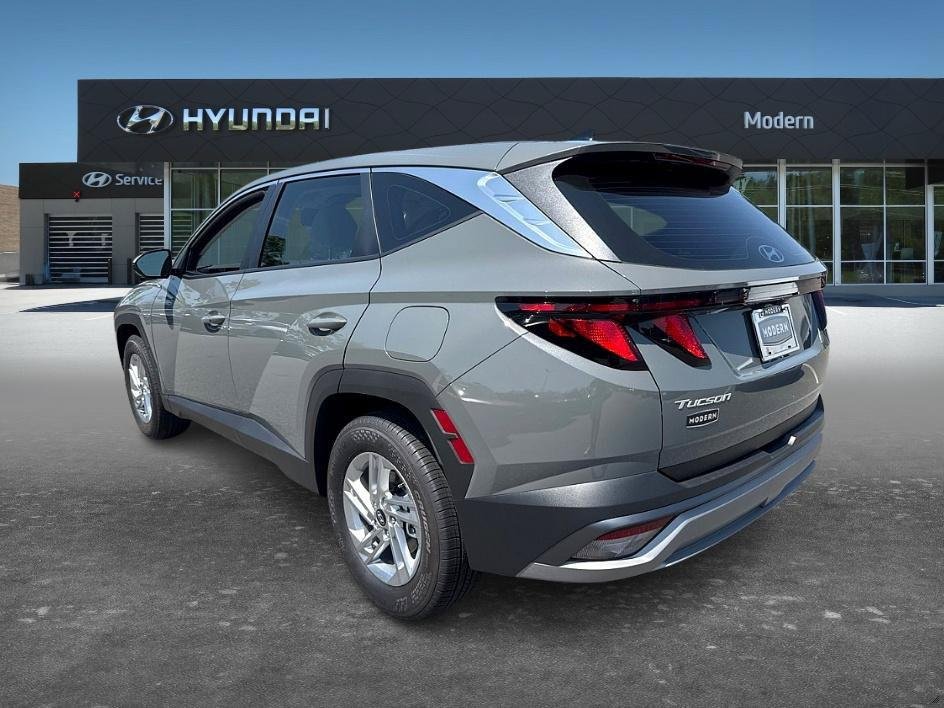 New 2026 Hampton Gray Hyundai SE FWD image 19
