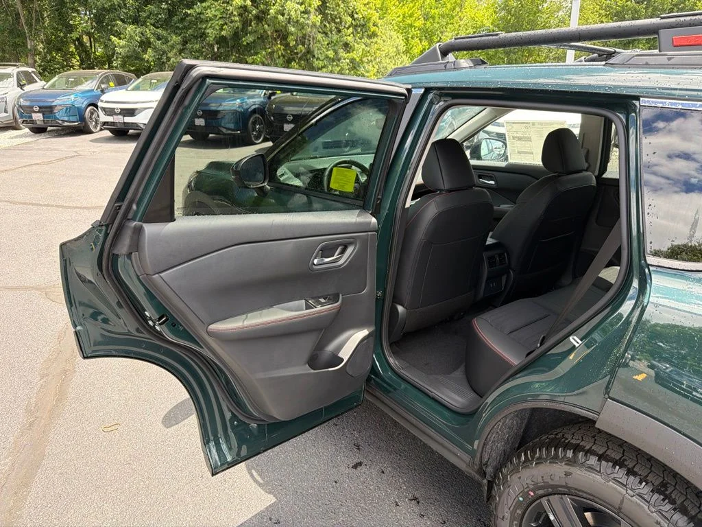 New 2026 Obsidian Green Pearl Nissan Rock Creek® image 20