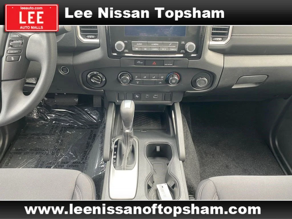 Certified Used 2023 Glacier White Nissan SV image 12