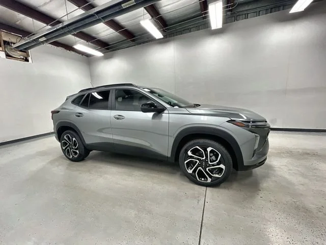 2026 Chevrolet Trax RS - Photo 9