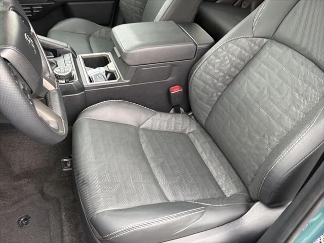 Certified Used 2025 EVEREST Toyota  image 30