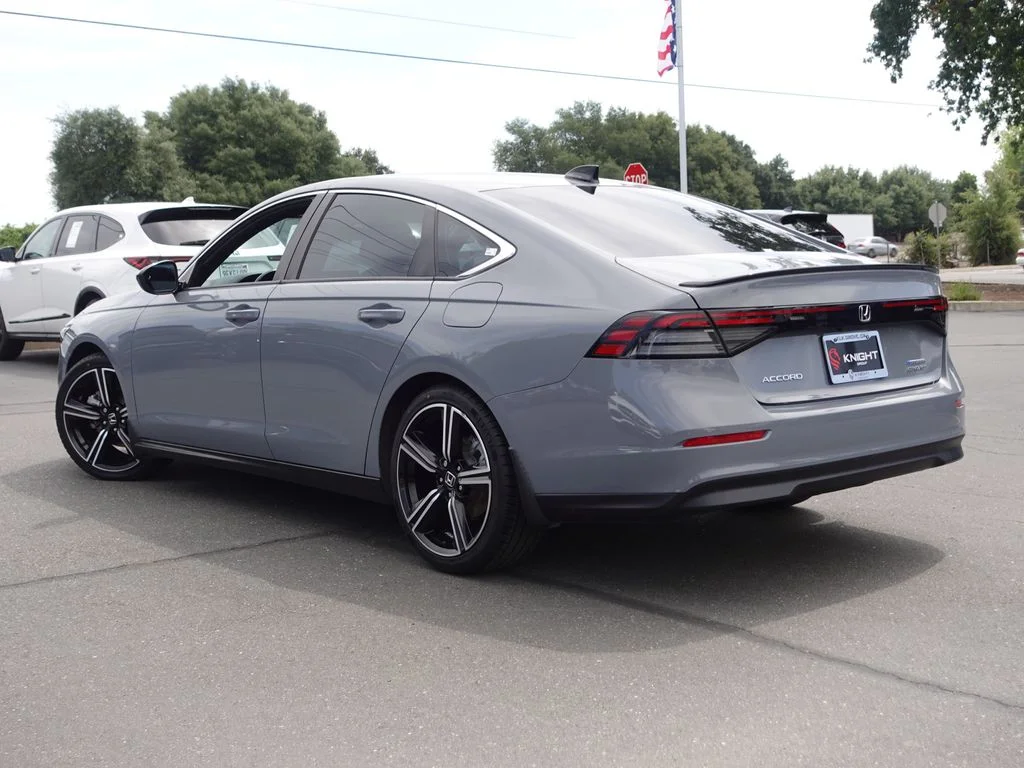 Used 2023 Urban Gray Pearl Honda Sport image 9
