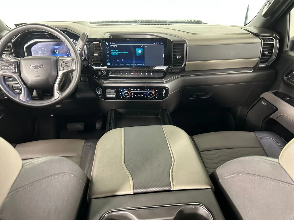 Used 2024 Gray Chevrolet ZR2 image 20