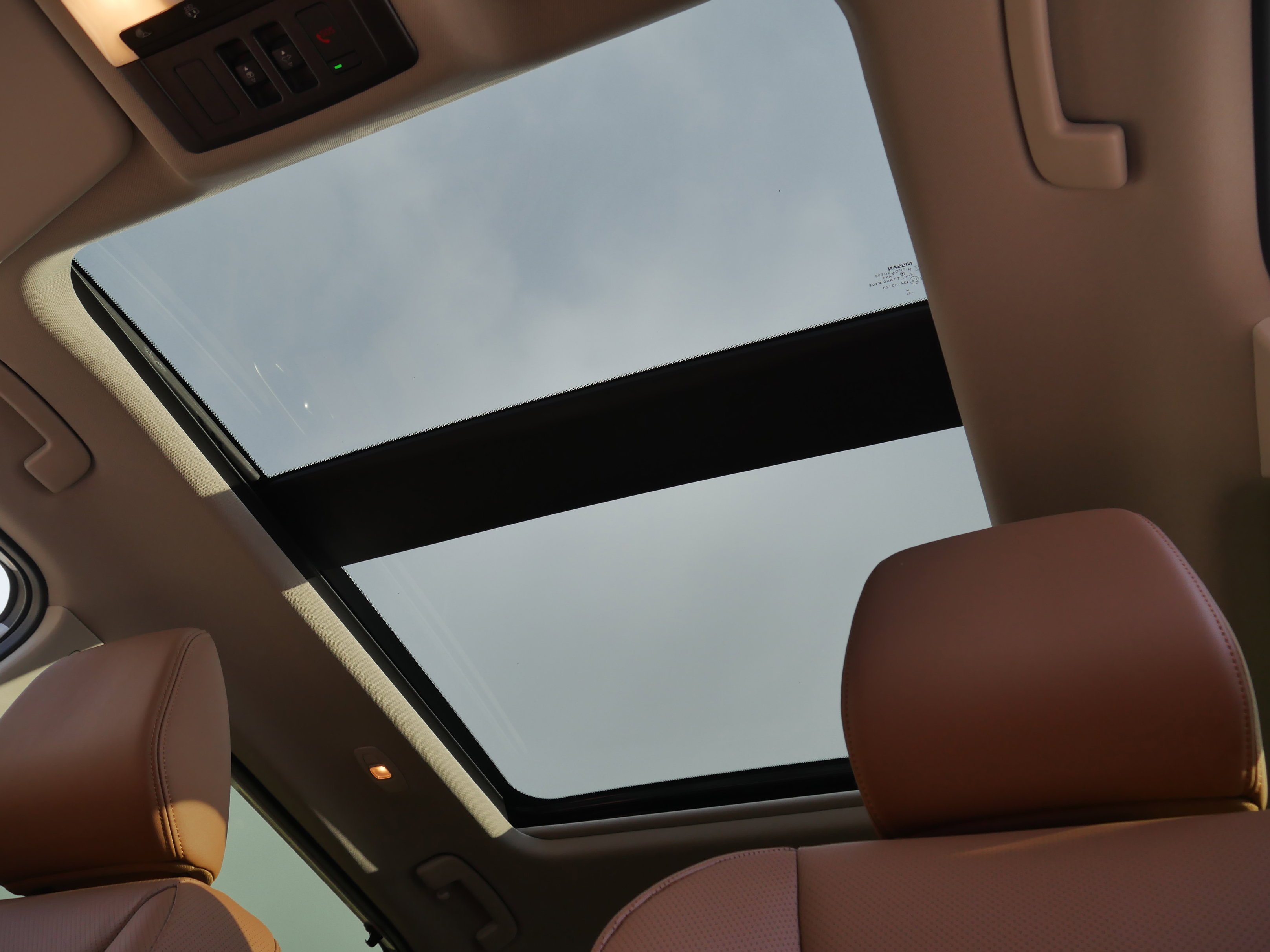 New 2026 Everest White Pearl TriCoat Nissan Platinum image 5