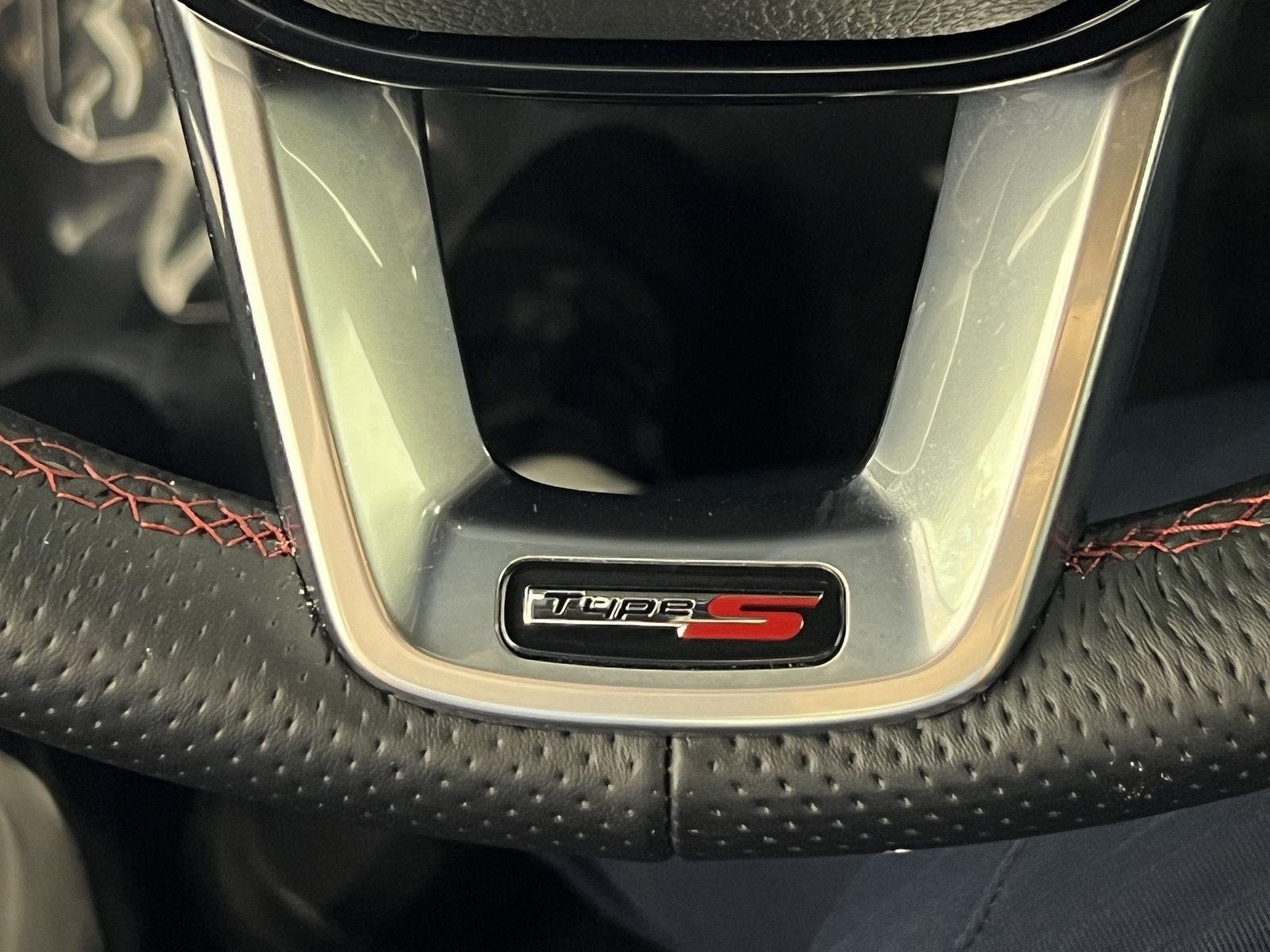 Used 2025 Liquid Carbon Metallic Acura Type S image 18
