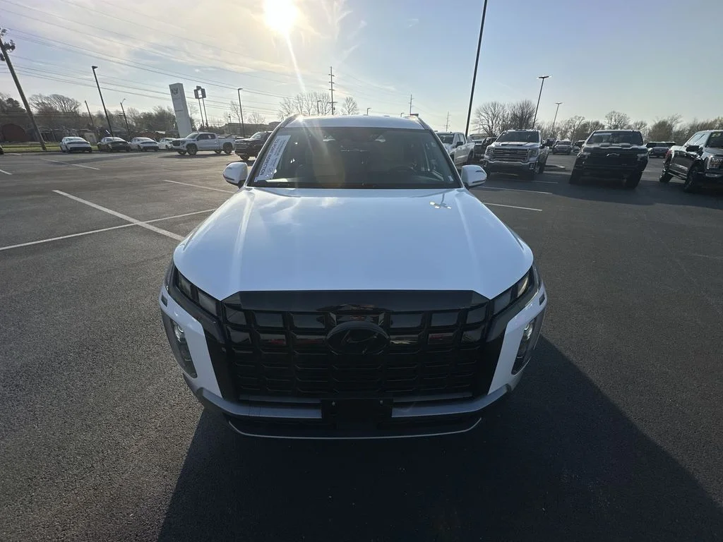 Used 2023 White Hyundai SEL image 27