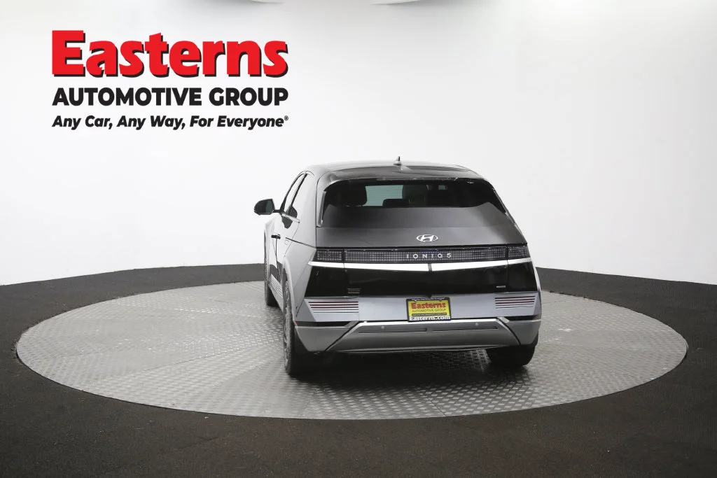 Used 2023 Black Hyundai Limited image 71