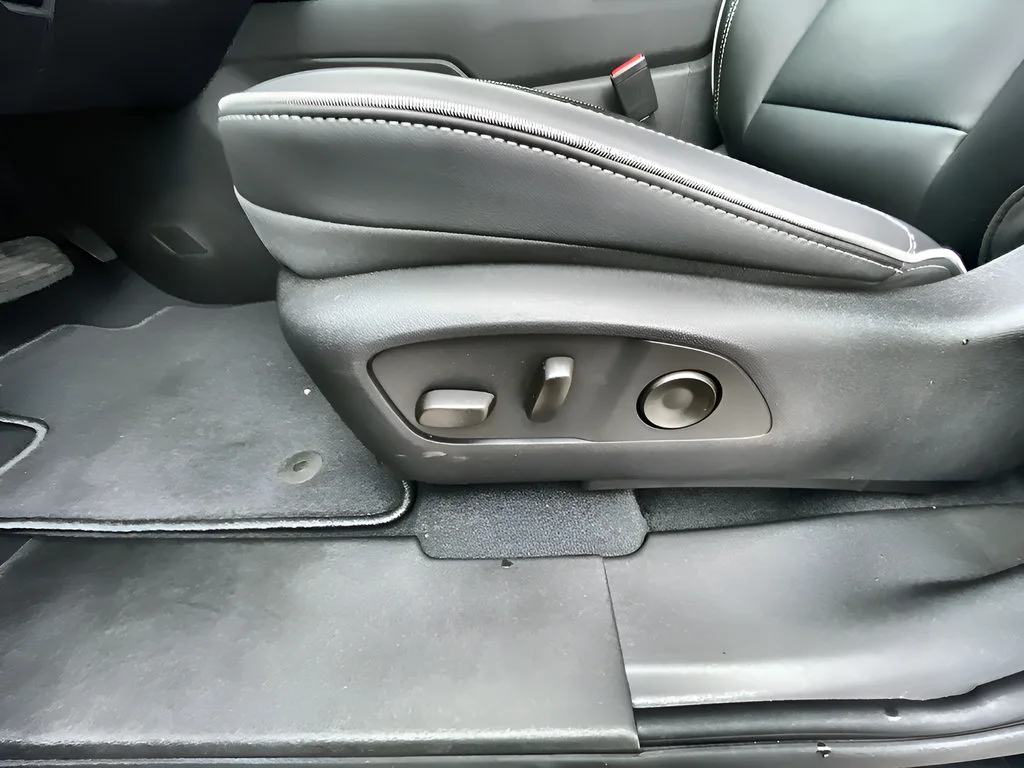 2026 Chevrolet Silverado EV LT - Photo 14