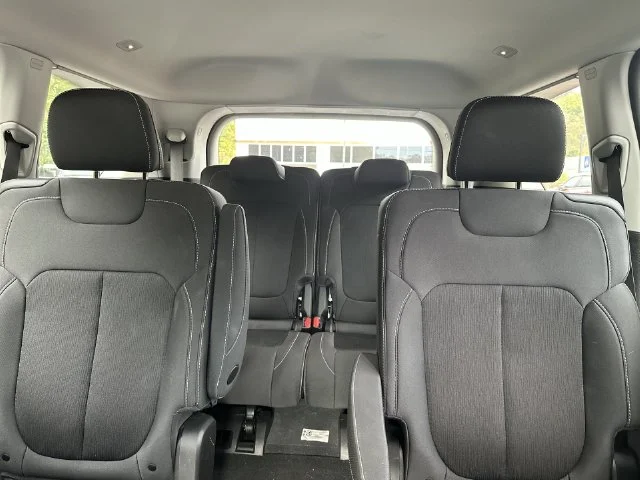 Used 2023 Black Jeep Laredo image 31