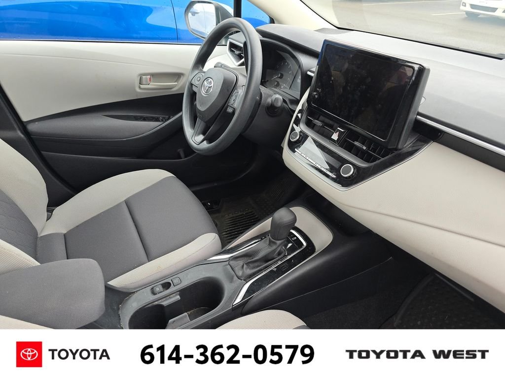 Used 2024  Toyota LE image 12