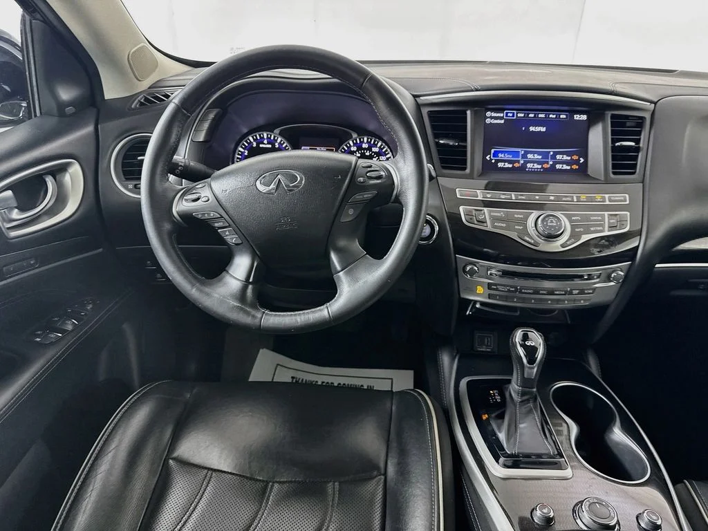 Used 2019 Black INFINITI LUXE image 29