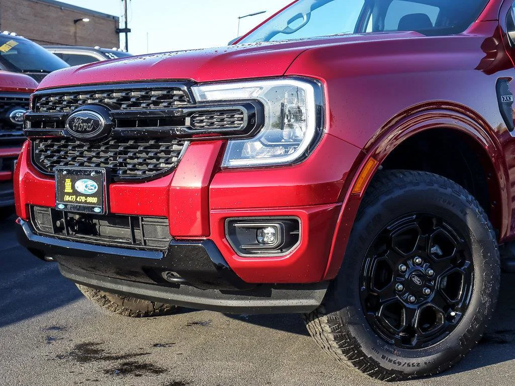 Used 2025 Ruby Red Metallic Tinted Clearcoat Ford XLT image 2