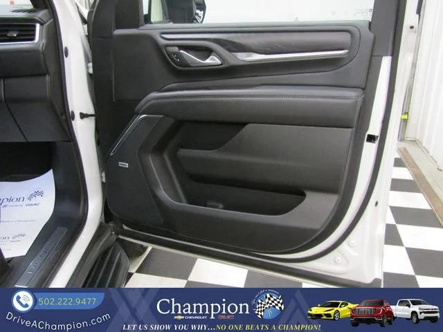 Used 2022 White Frost Tricoat GMC Denali image 50