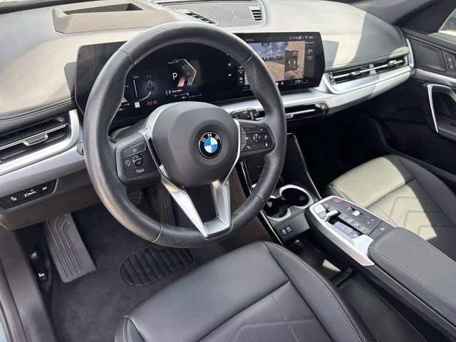 Used 2025 Green BMW xDrive28i image 31